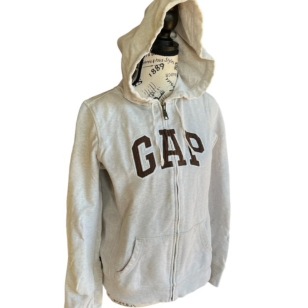 Gap - Picture 2 of 2